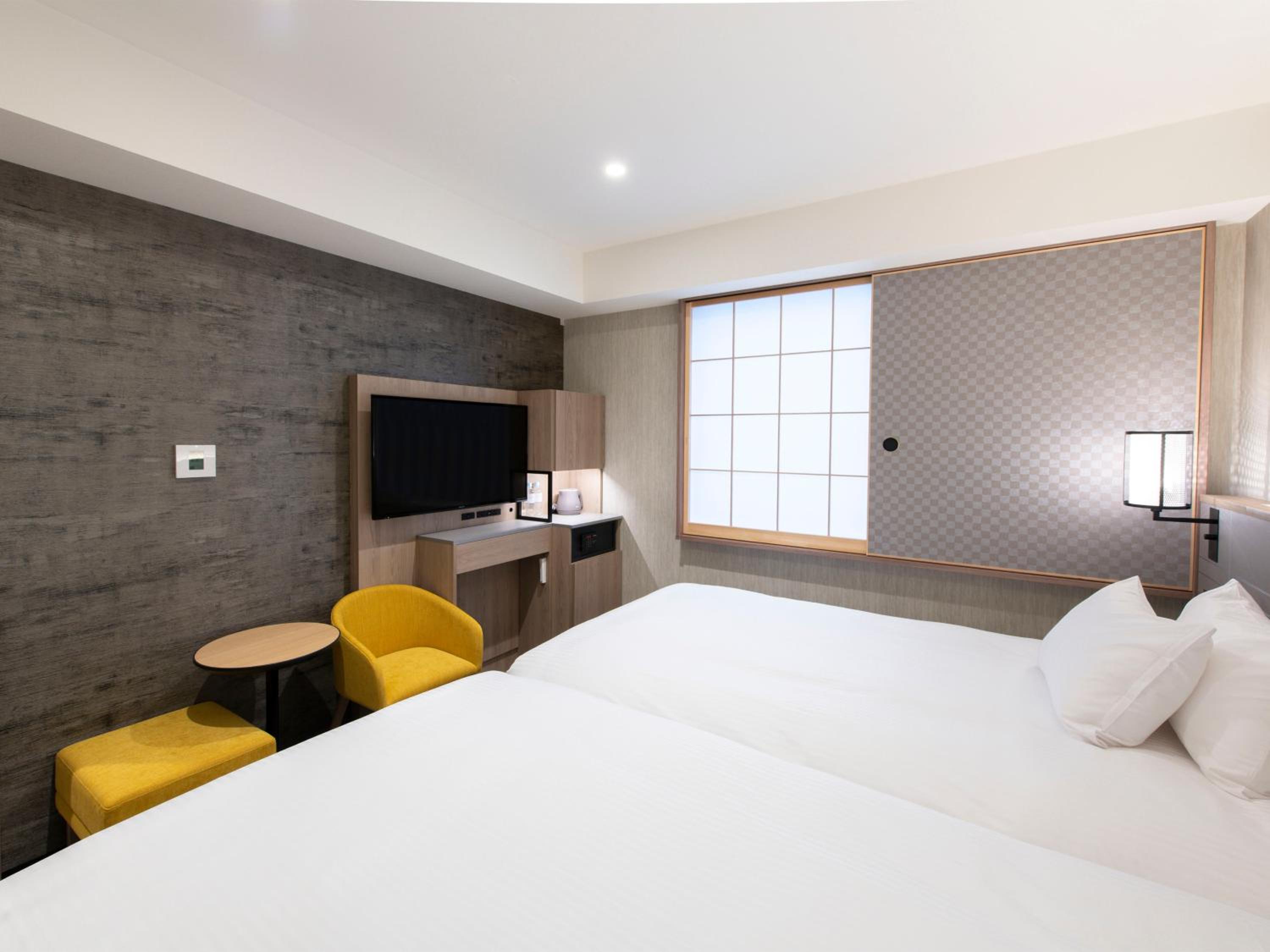 Type A, Single Bed, No View, Elevator