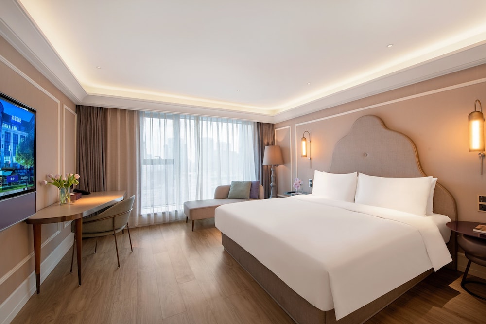 STANDARD, KING BED