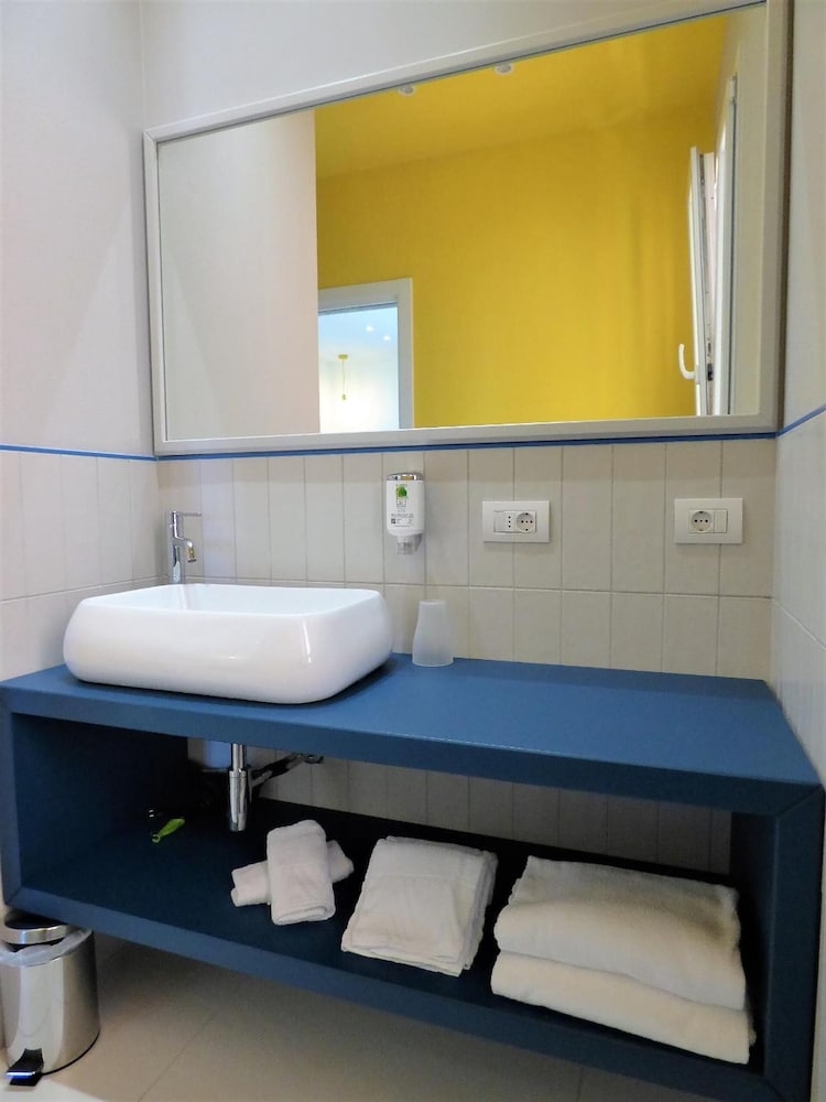 HOTELTREVI 45/46