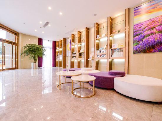 Lavande Hotel (Chongzhou Wanda Plaza) 37/51