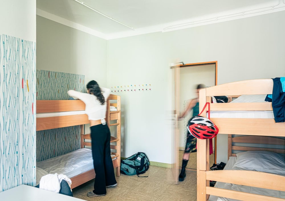 Three Little Pigs Hostel 20/44