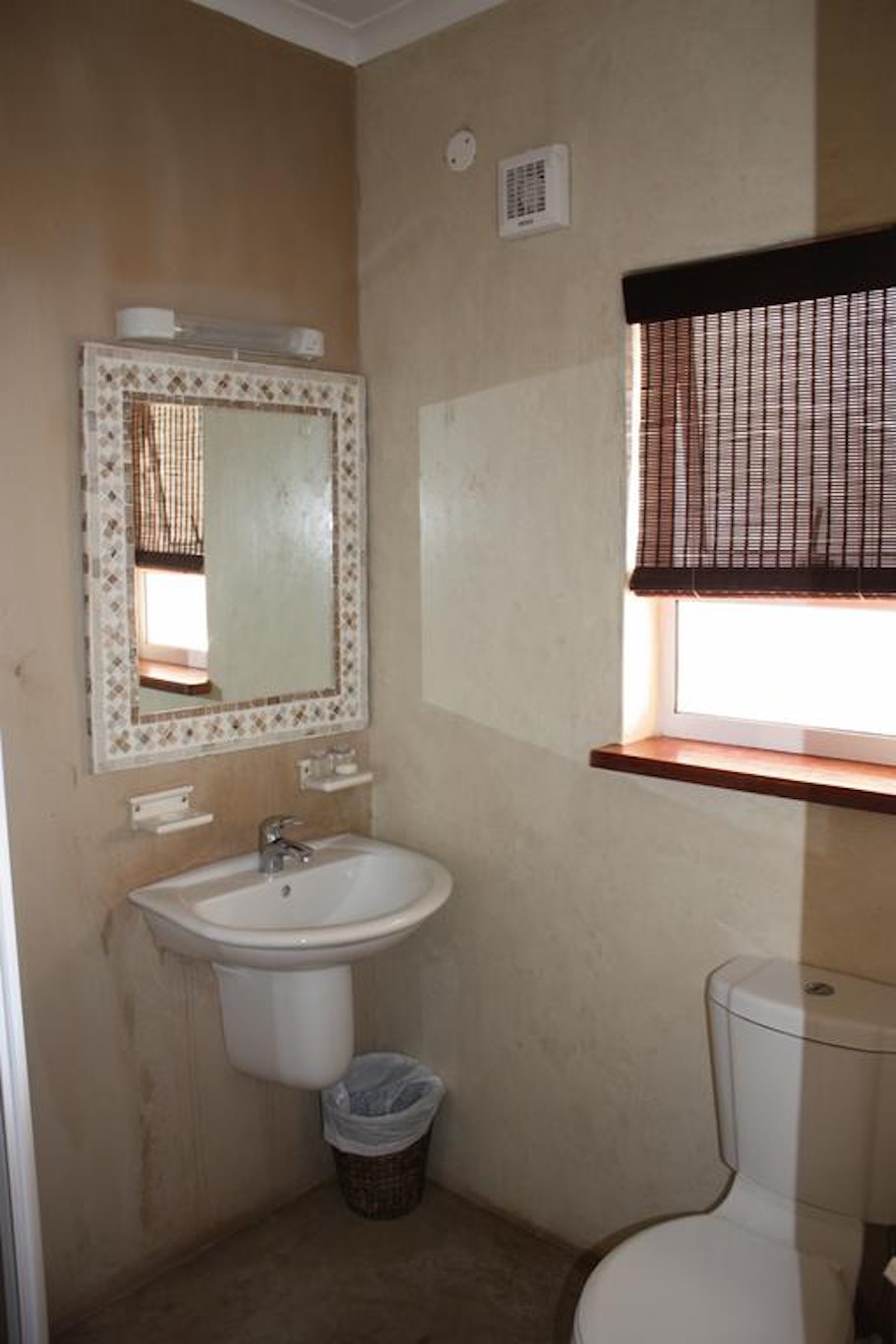 Blue Bay Lodge 10/11