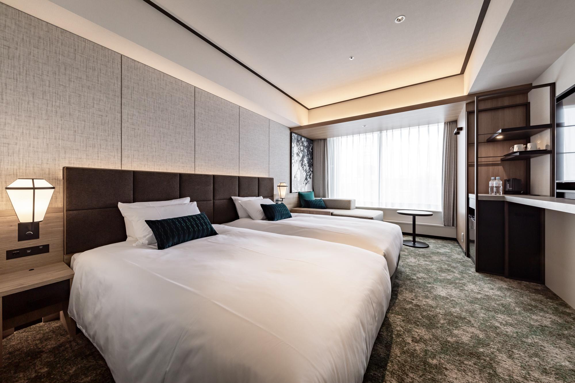 Hollywood, Triple, Twin Beds, Sofa