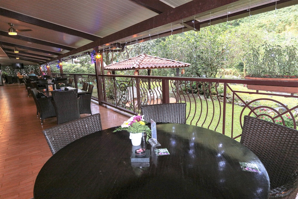Valle Del Rio S A Hotel 53/68