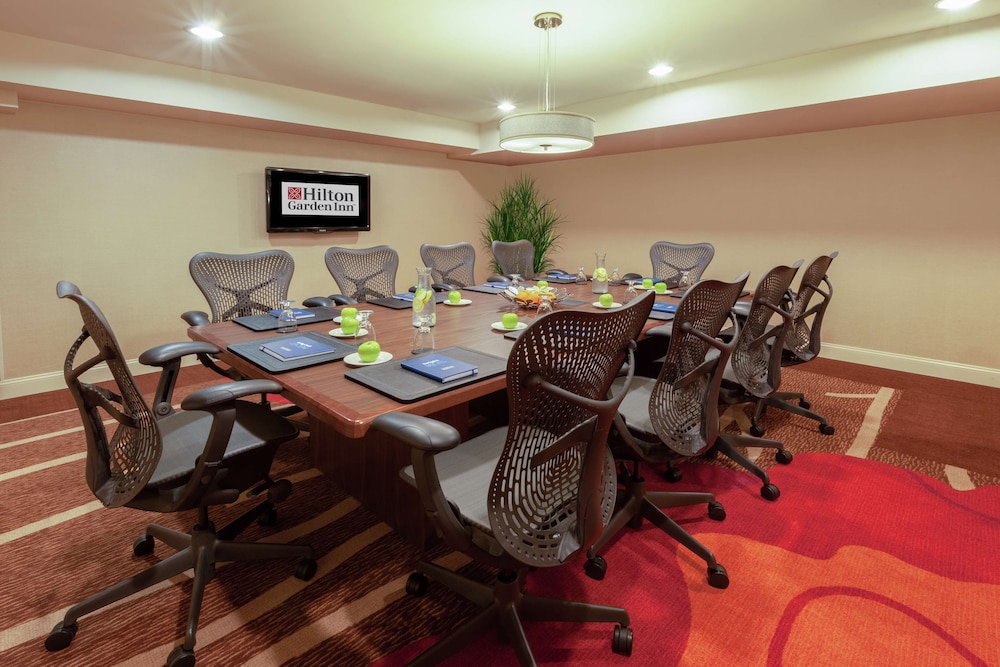 Hilton Garden Inn Pittsburgh University Place 55/62