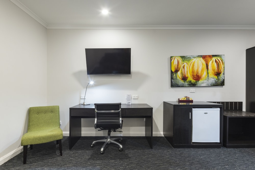 The Abbott Boutique Hotel 43/57