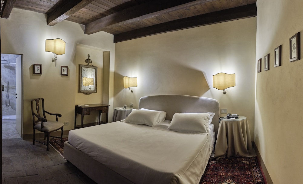 Castello Di Montegridolfo Spa Resort 29/89