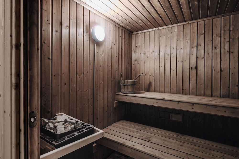 Chalet Swiss Hotel 24/50