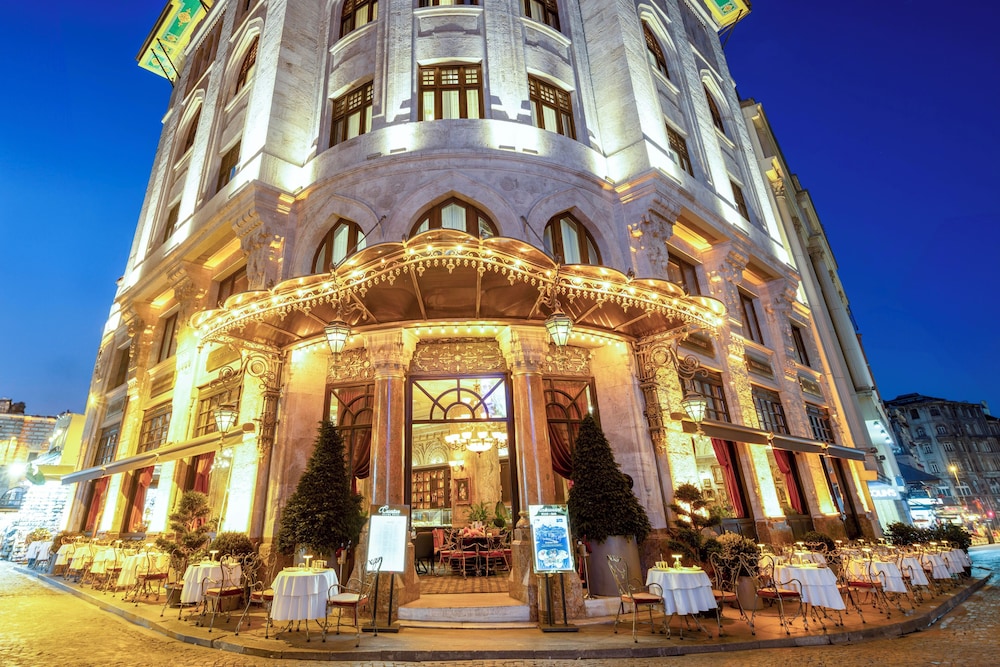 Cronton Design Hotel 5/50