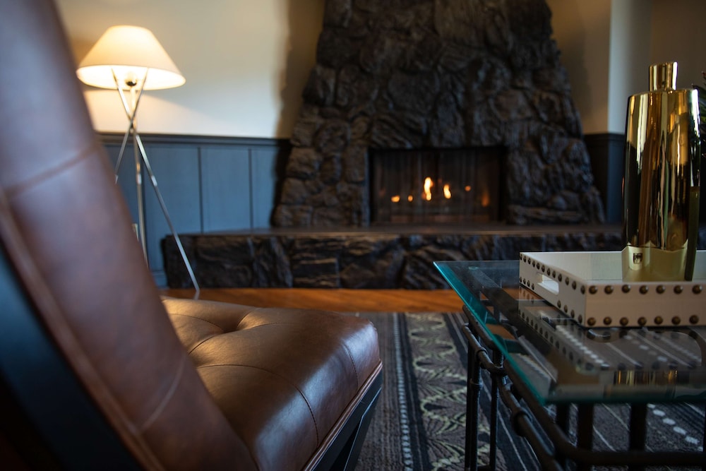 SureStay Hotel by Best Western Castlegar 35/44
