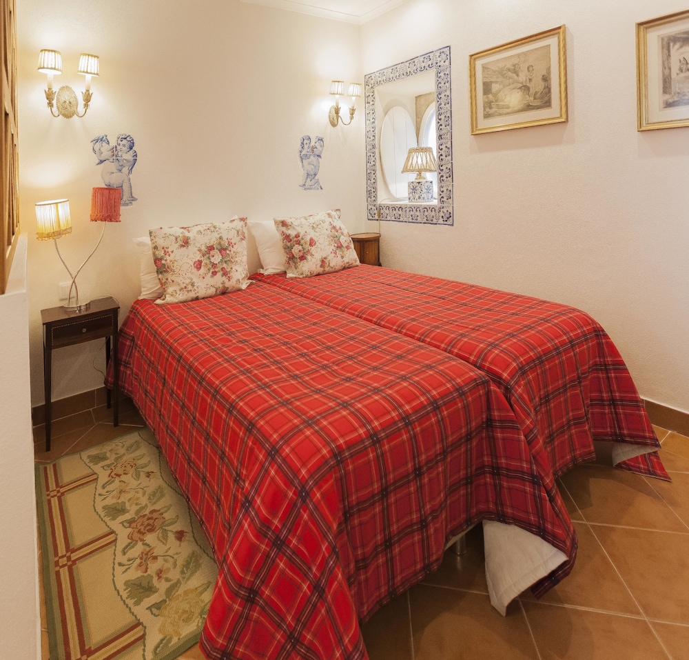 Villa Estefânia 12/50