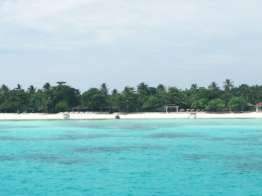 Racha Island Resort (ex Rayaburi Resort) 36/50