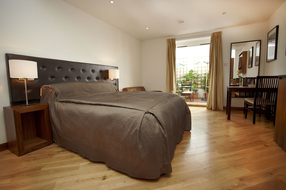 Presidential Apartments - Kensington 23/69