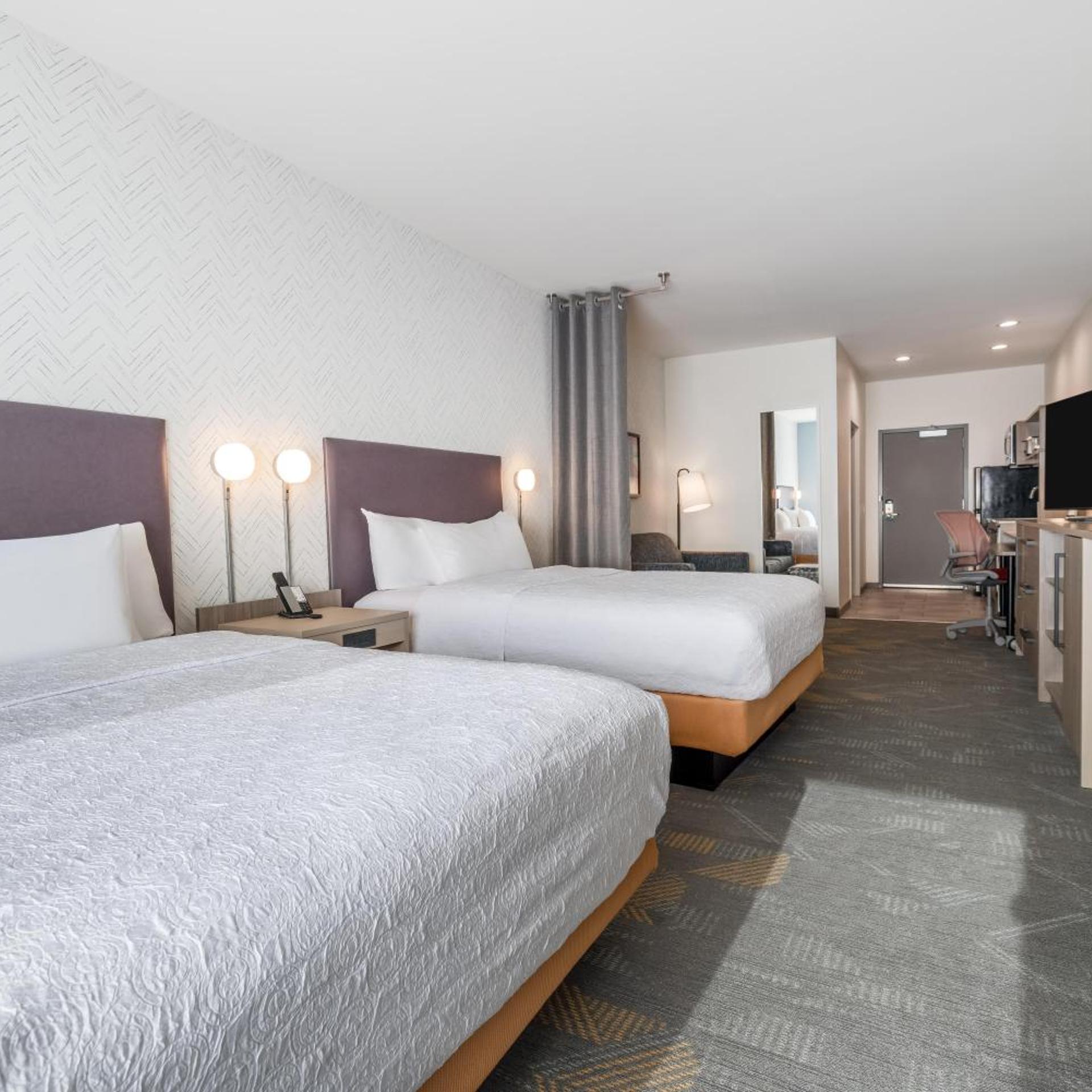Studio, Suite, 2 Queen Beds, Sofa