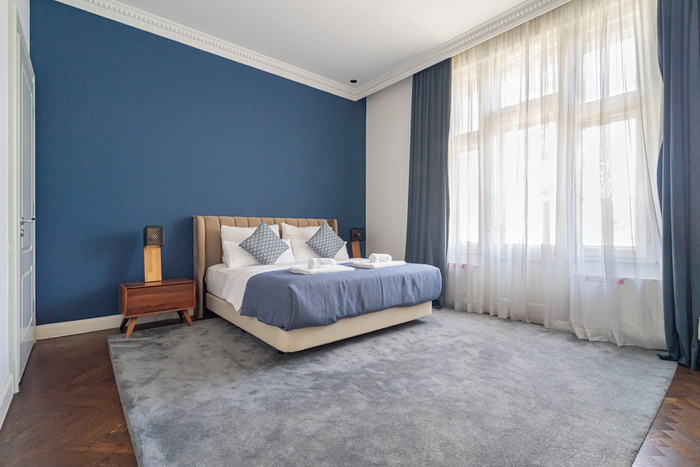 Utto Luxury Suites 22/54