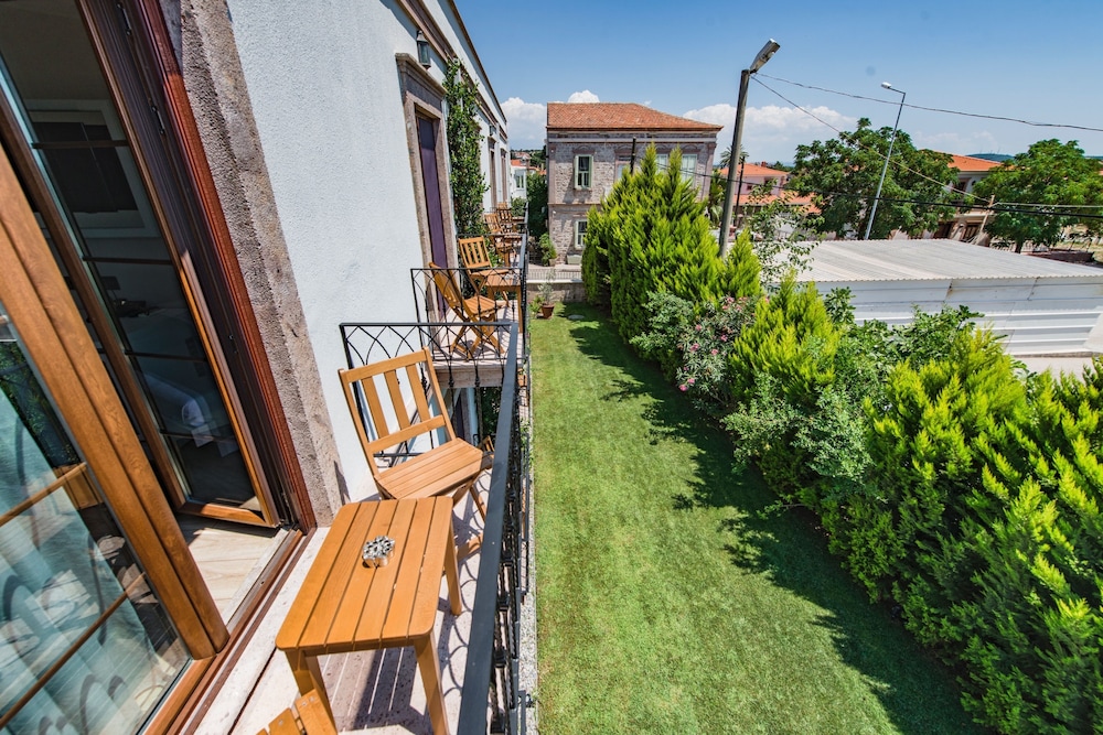 Elia Hotel 40/50