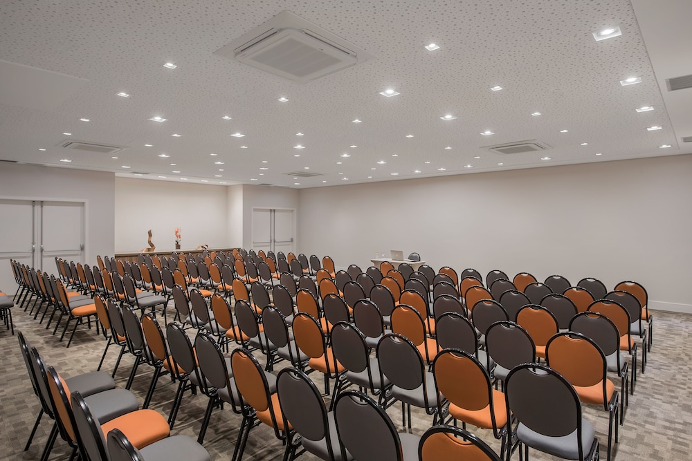 Intercity Patio Pinda Hotel & Resort 47/61