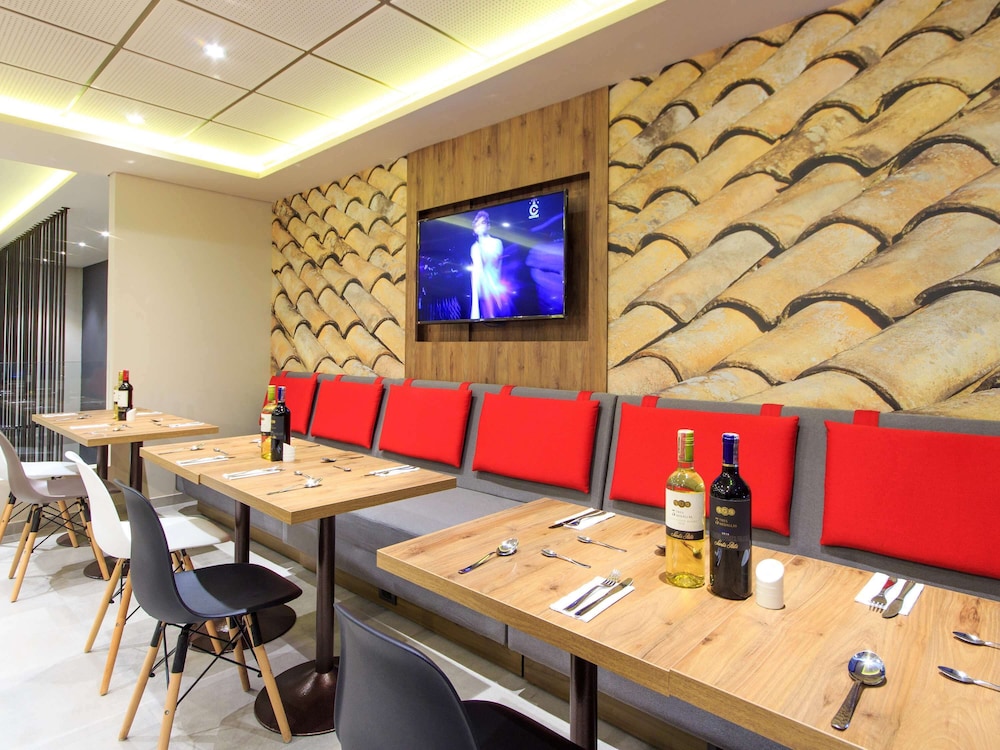 Ibis Cucuta 63/75
