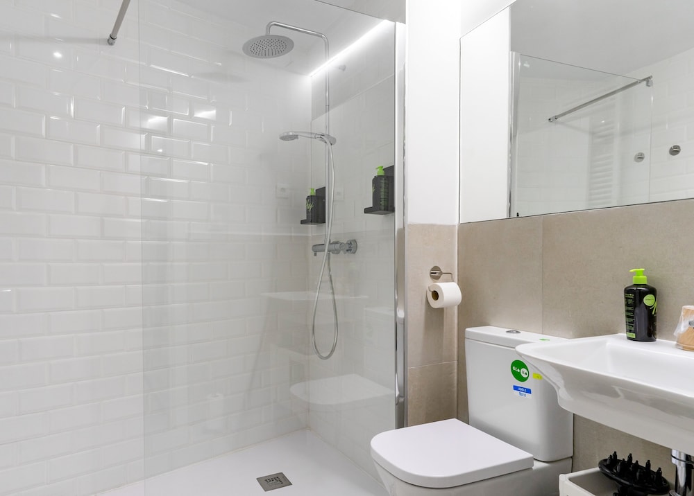limehome Madrid Calle Ave Maria 46/50