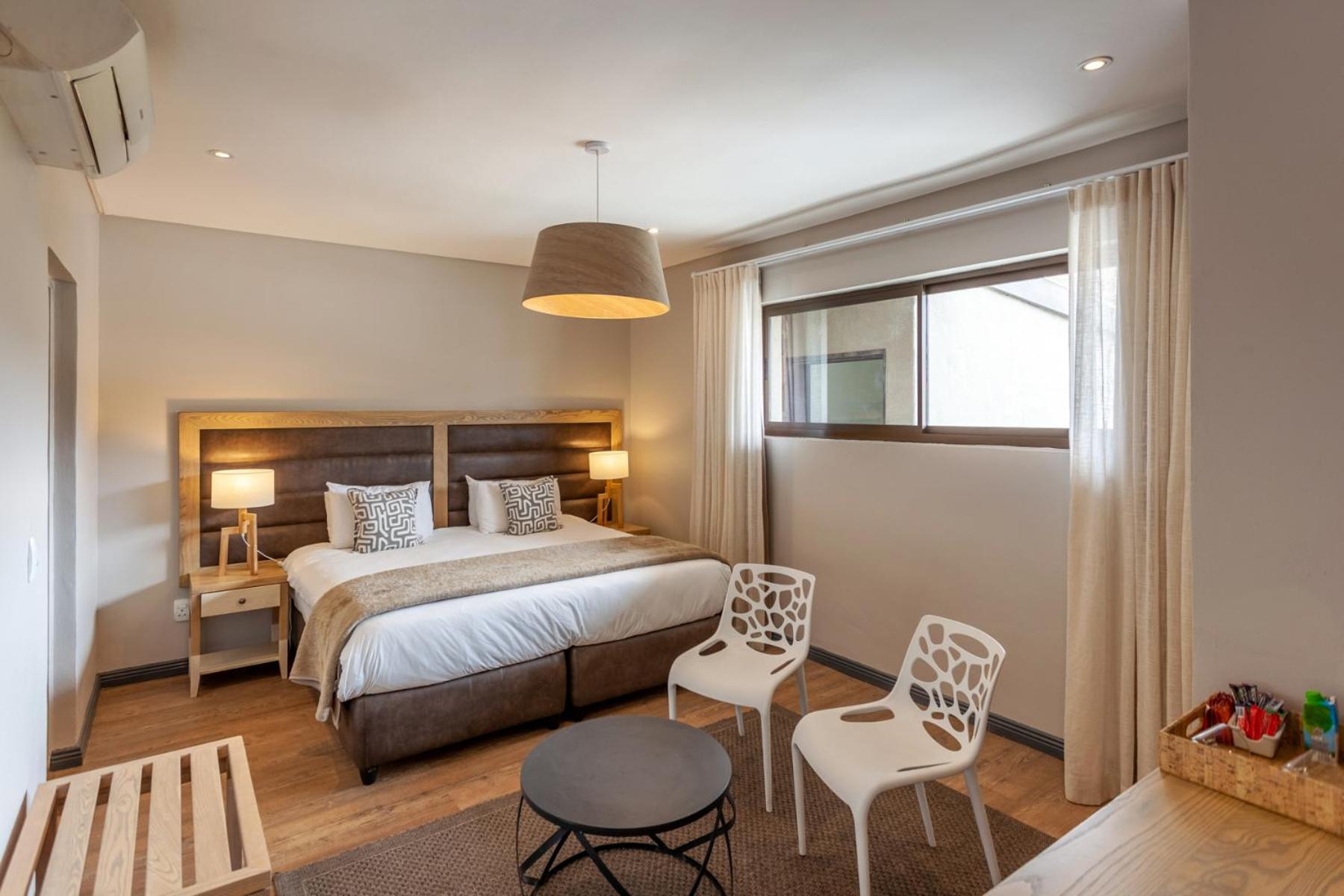 Lodge, Double Bed