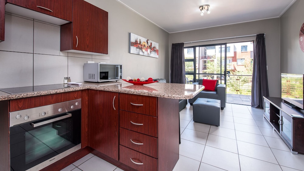 JoziStay Jackal Creek Apartments - Northriding 4/29