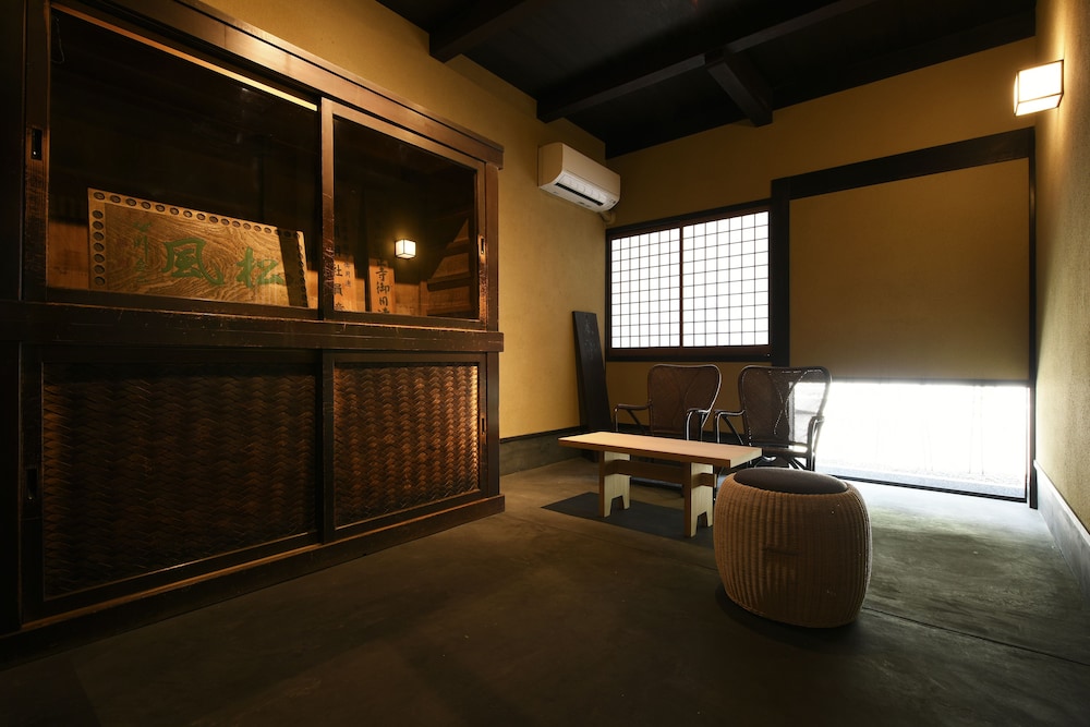 Kuraya Omiya-Shimabara 38/42