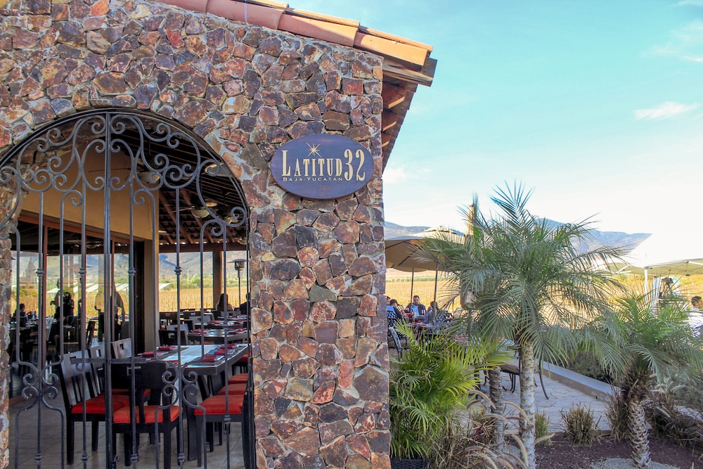 El Cielo Resort 3/47