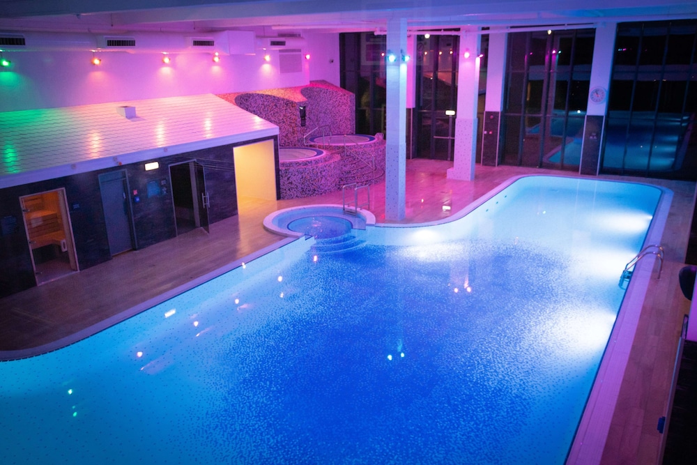 Village Hotel Wirral 32/69