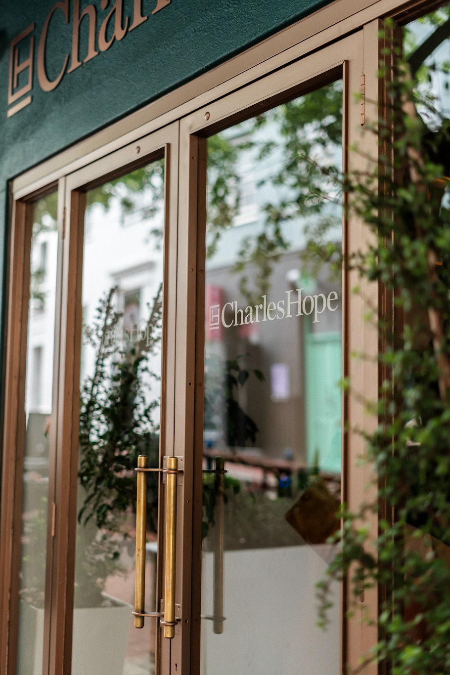 Charles Hope Boutique Hometel 7/69