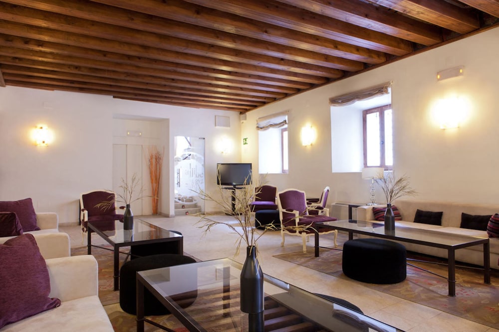 Hotel Convento del Giraldo 64/70