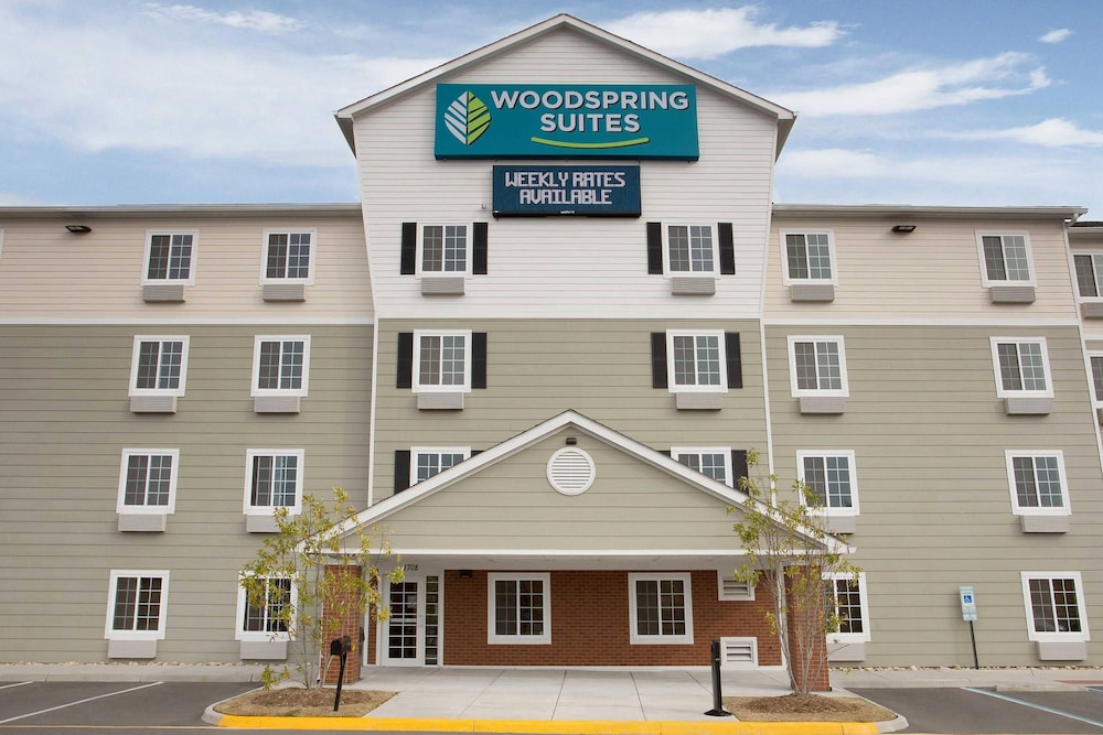 WoodSpring Suites Chesapeake-Norfolk Greenbrier 3/50