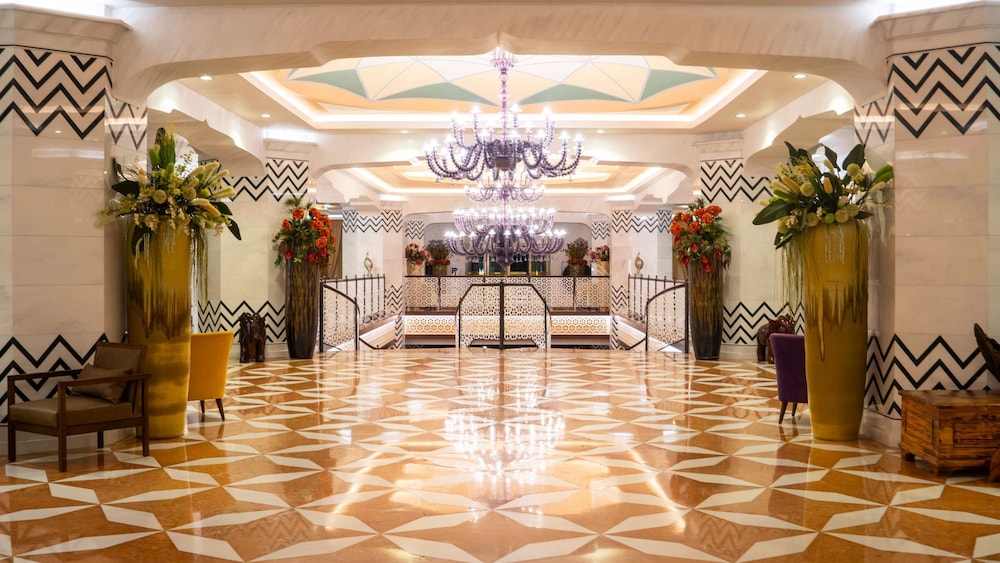 Royal Taj Mahal Hotel 7/50