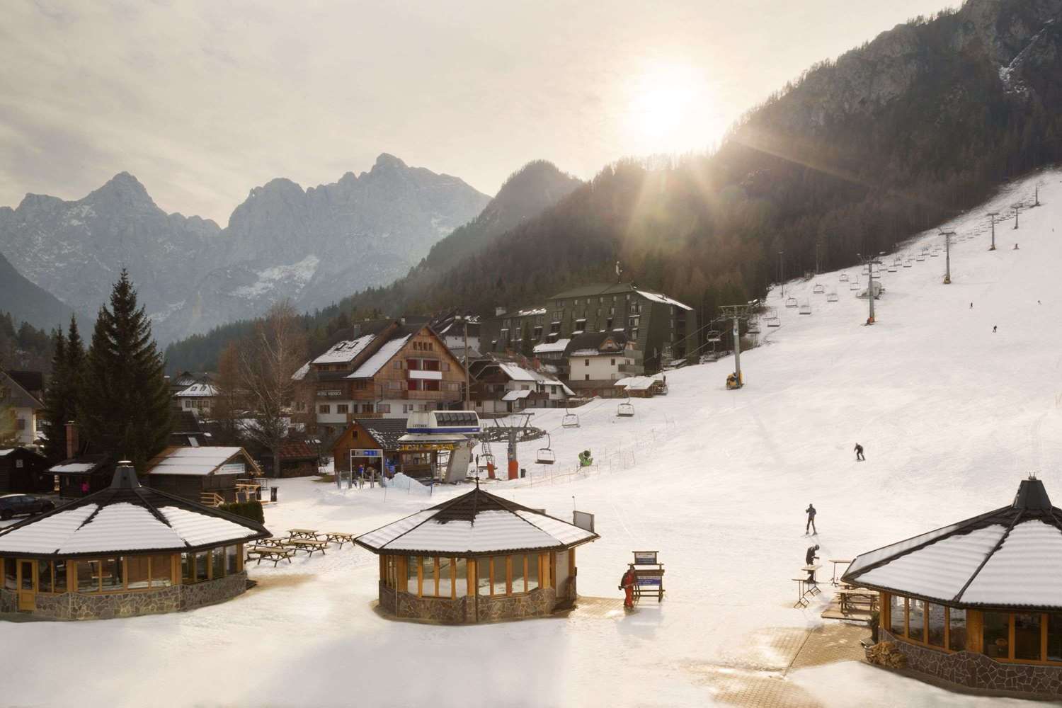 Ramada Hotel & Suites by Wyndham Kranjska Gora 33/34