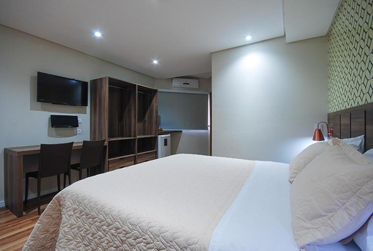 Hotel Biz 14/62