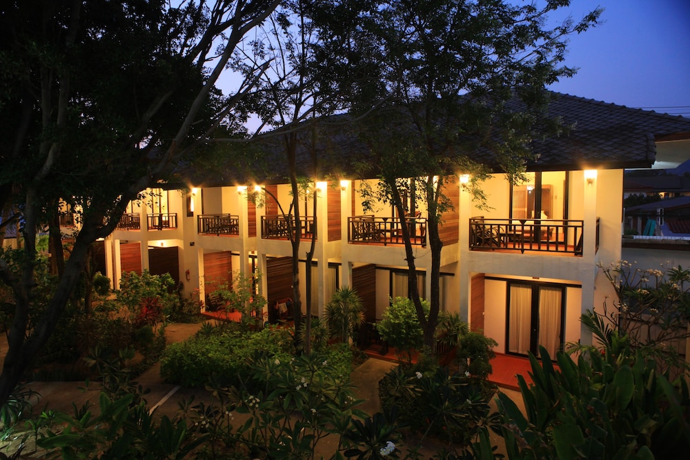 The Hive Hotel Samui 2/71