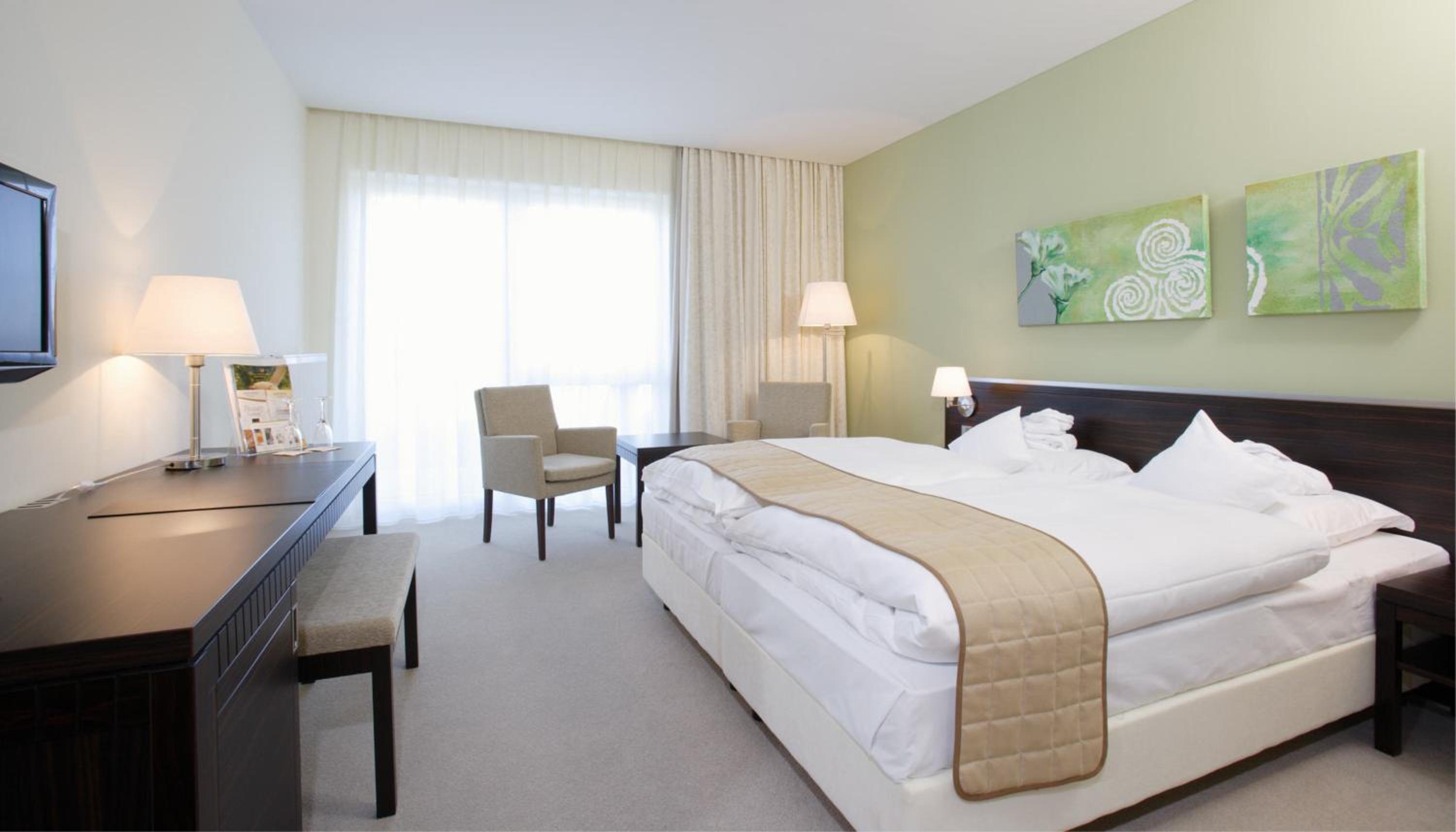 Room, Double Bed, Balcony or Terrace، TOP CountryLine Heide Spa Hotel 3/5