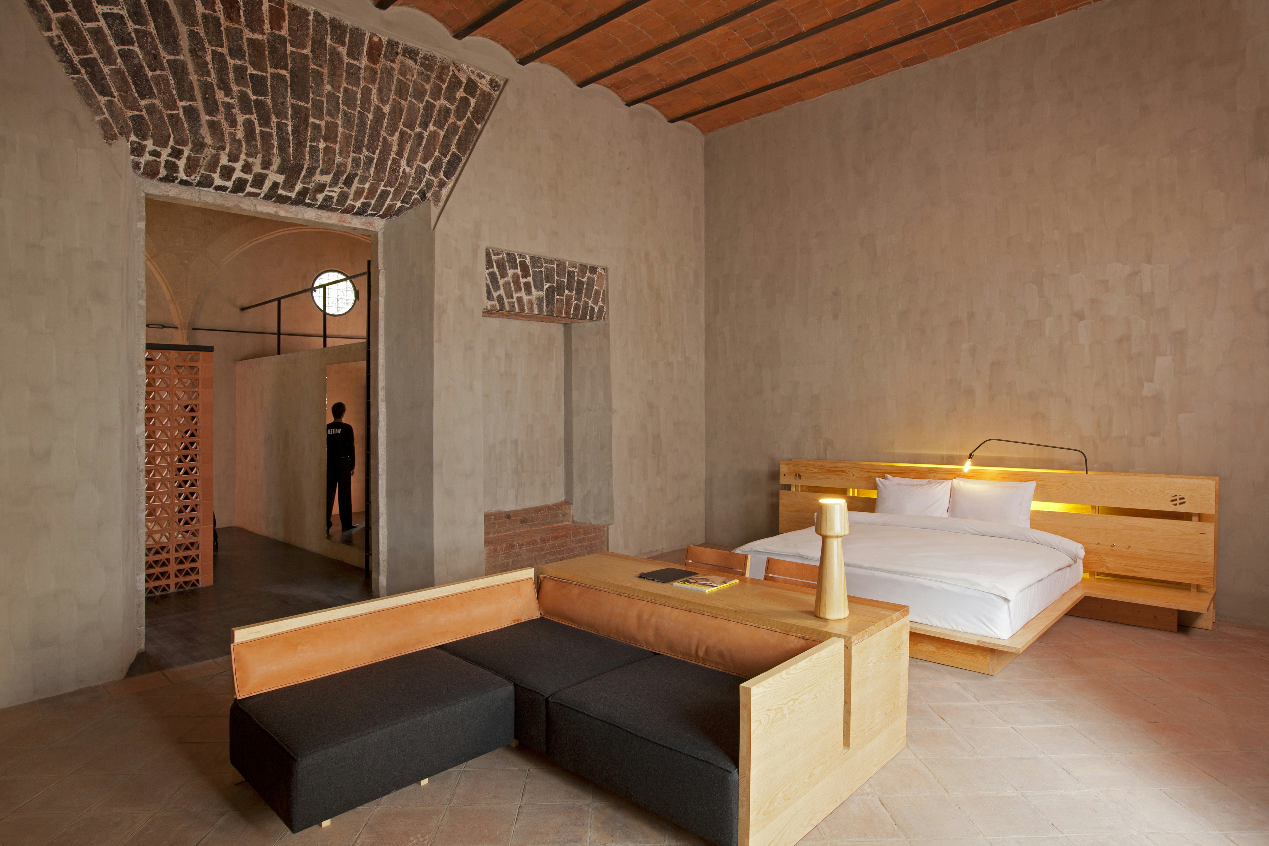 Downtown Mexico Hotel 9/25