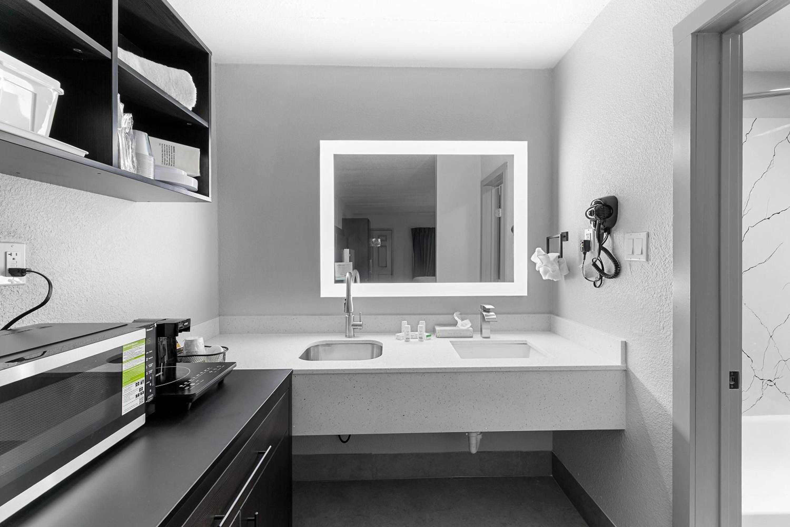 Baymont by Wyndham San Antonio Near Lackland AFB 28/30