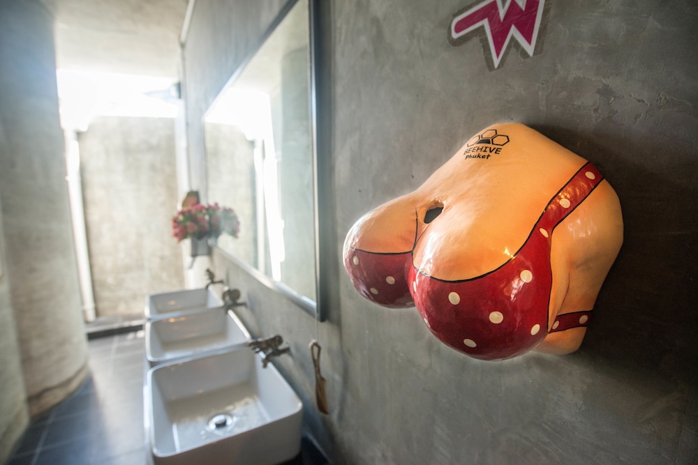 Beehive Phuket Old Town - Hostel 47/64
