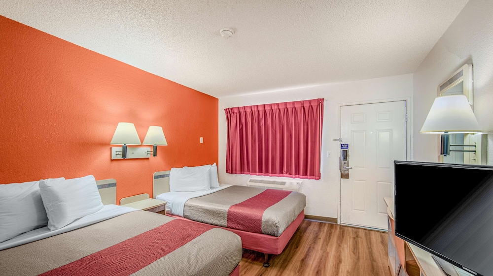 Motel6 Eureka, CA – Redwood Coast 17/60