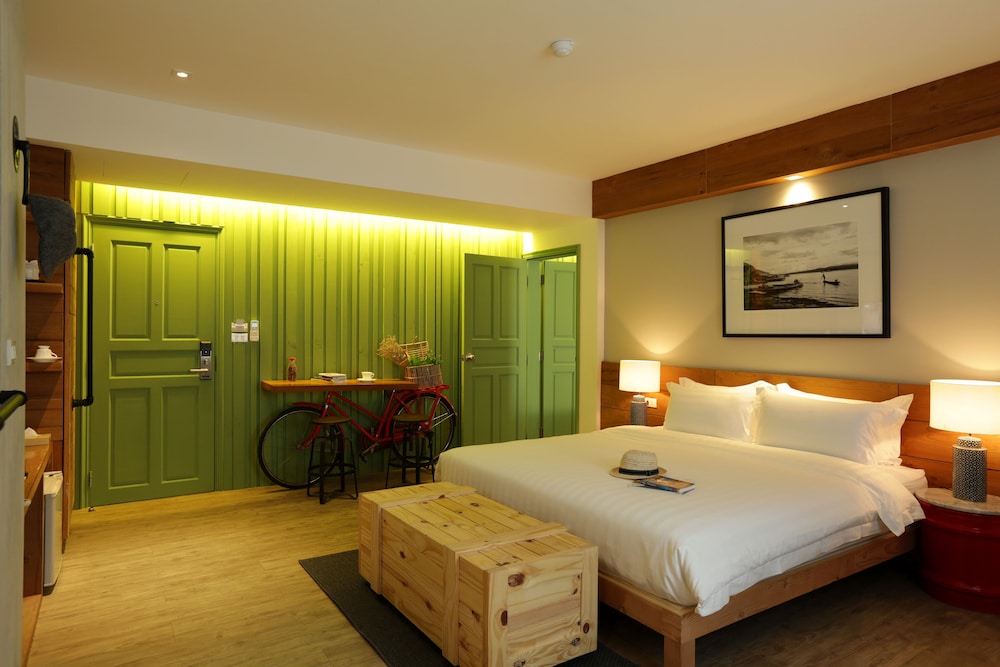 Nandha Hotel 33/71