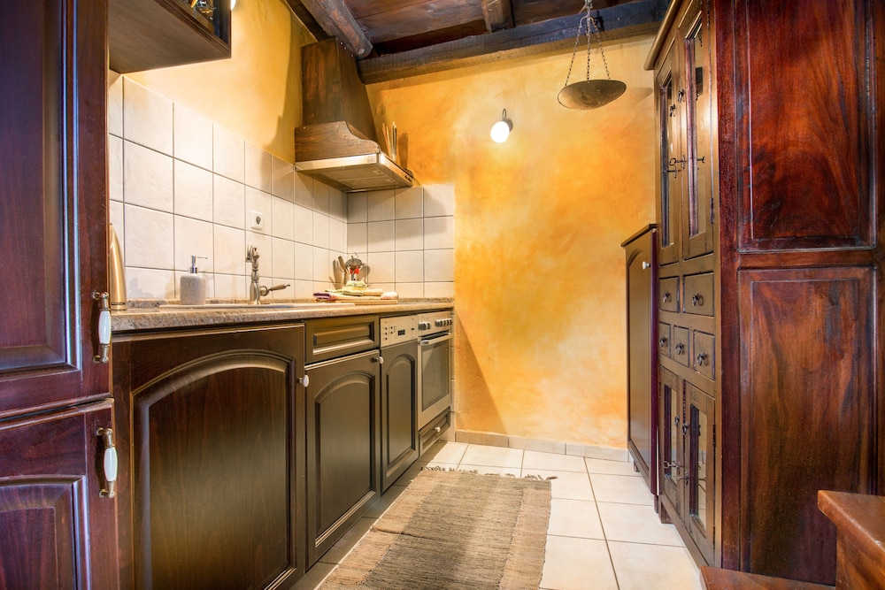 Samonas Traditional Villas 30/50