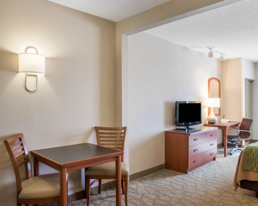Comfort Inn And Suites West Chester 22/41