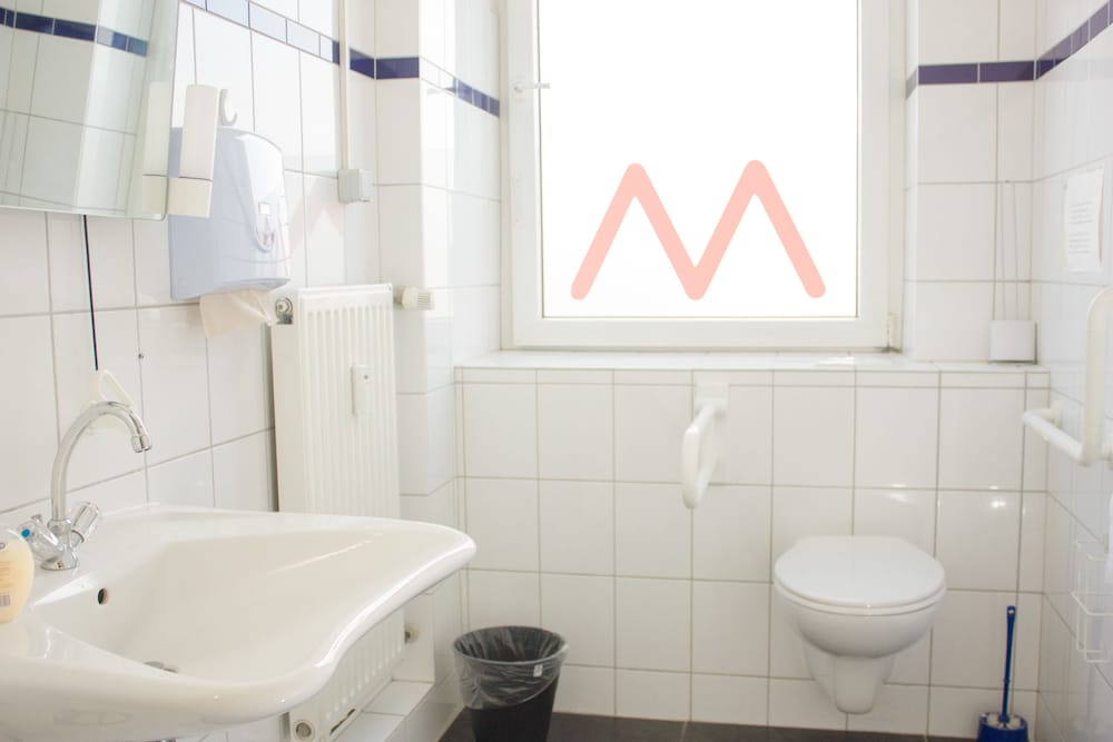 MAC City Hostel 31/33
