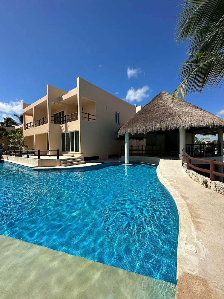 Coral Maya Stay Suites 49/50