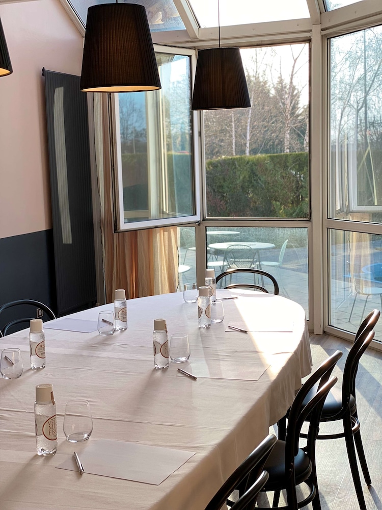Kyriad Nuits-Saint-Georges 33/50