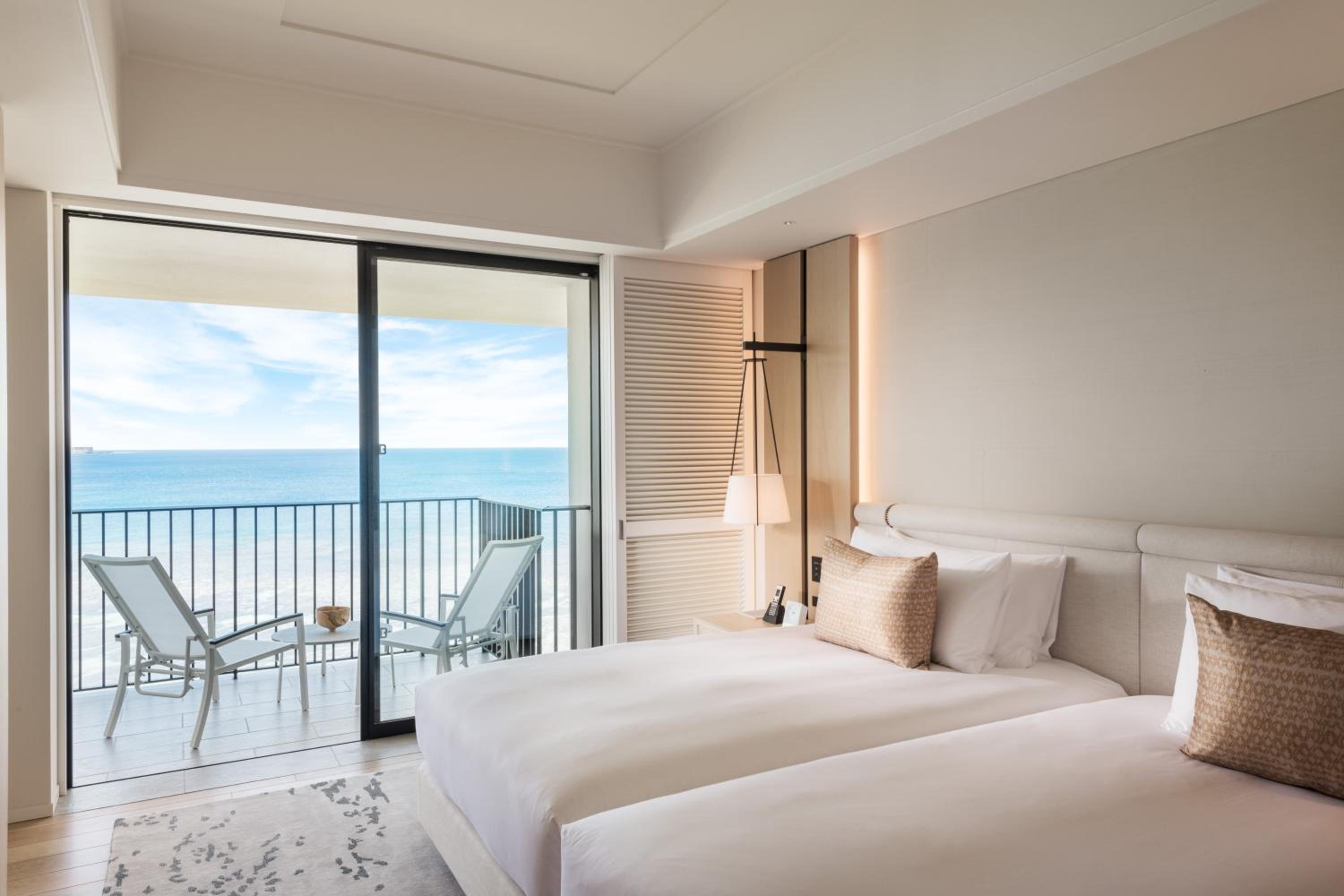 Club, Premier, Twin Beds, Ocean Front, Lounge Access