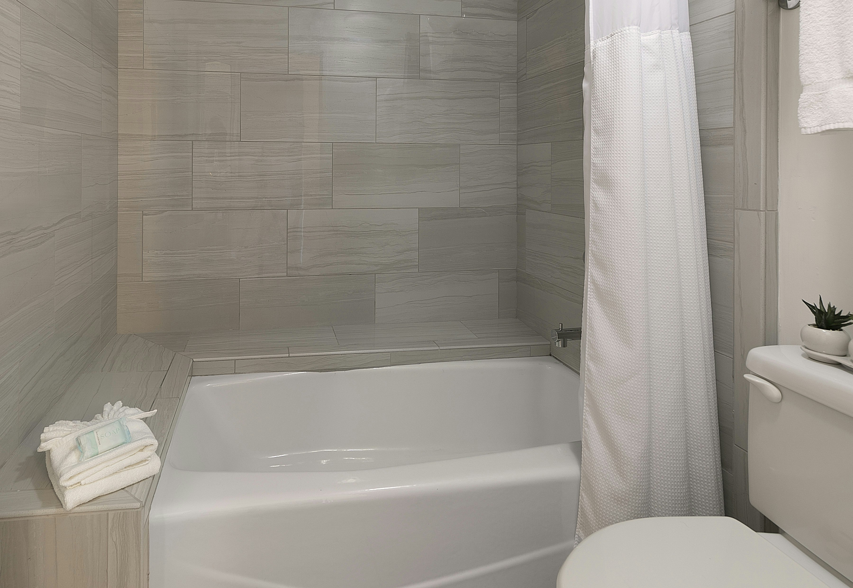 Pismo Lighthouse Suites 25/25