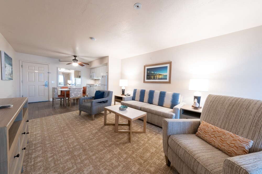 Southern California Beach Club 45/73