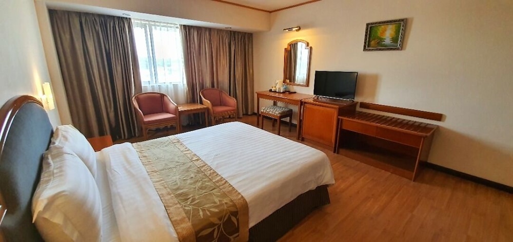 Margherita Plaza Hotel 11/63